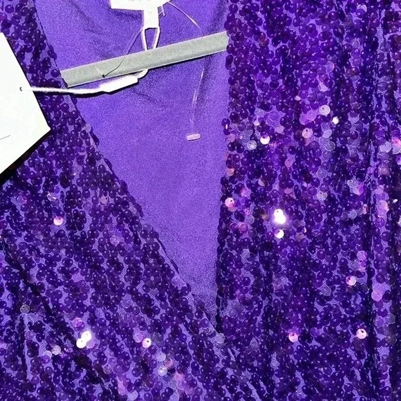 Leyden dress
PTP approx 17” (open front)
Length approx 35” - Picture 6 of 6